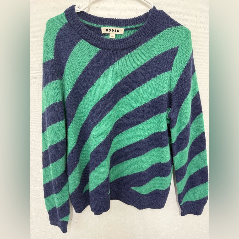 Boden Vibrant Striped Sweater in Green and Navy